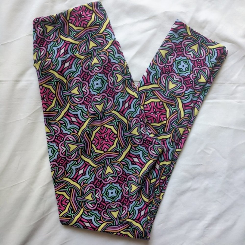 LulaRoe Geometric Celtic Knot Mandala Leggings OS